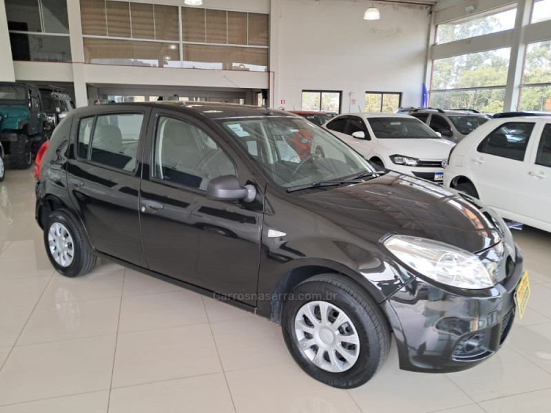 sandero 1.0 authentique 16v flex 4p manual 2013 nova petropolis