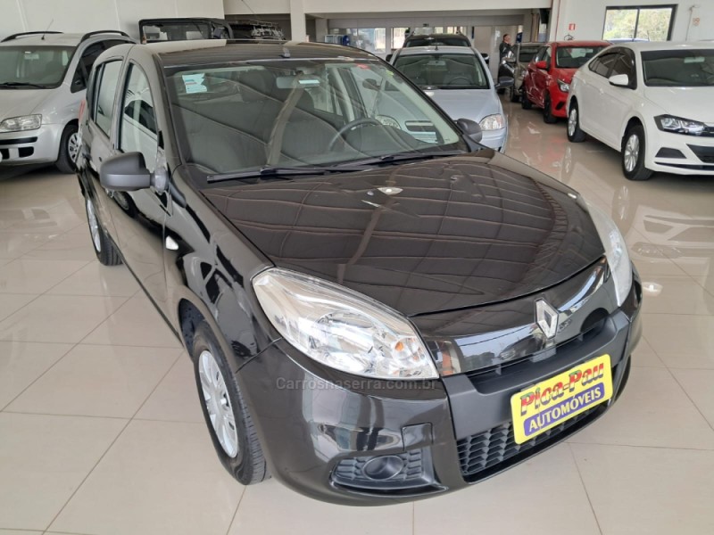 SANDERO 1.0 AUTHENTIQUE 16V FLEX 4P MANUAL - 2013 - NOVA PETRóPOLIS