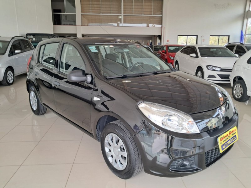 SANDERO 1.0 AUTHENTIQUE 16V FLEX 4P MANUAL - 2013 - NOVA PETRóPOLIS