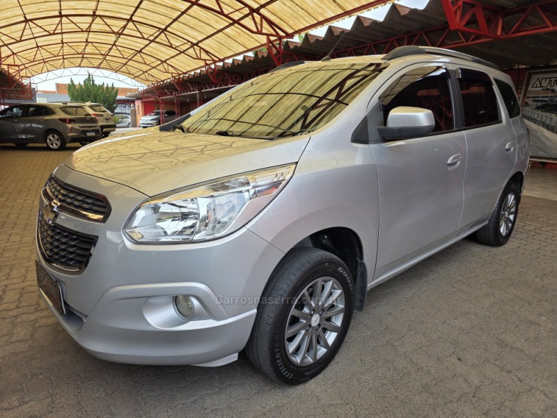 spin 1.8 lt 8v flex 4p automatico 2015 sapiranga