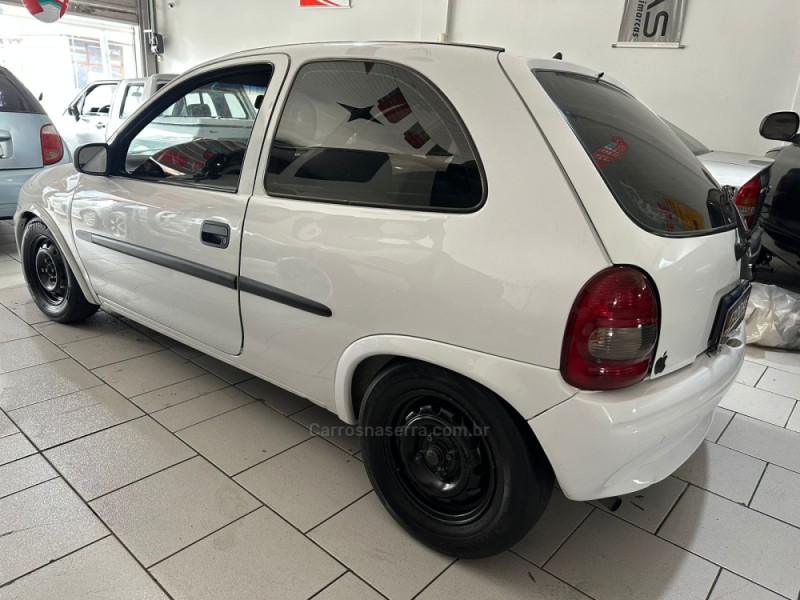 CORSA 1.0 MPF WIND 8V GASOLINA 2P MANUAL - 2000 - BENTO GONçALVES
