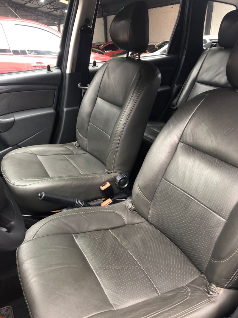 DUSTER 2.0 DYNAMIQUE 4X2 16V FLEX 4P AUTOMÁTICO - 2013 - NOVO HAMBURGO