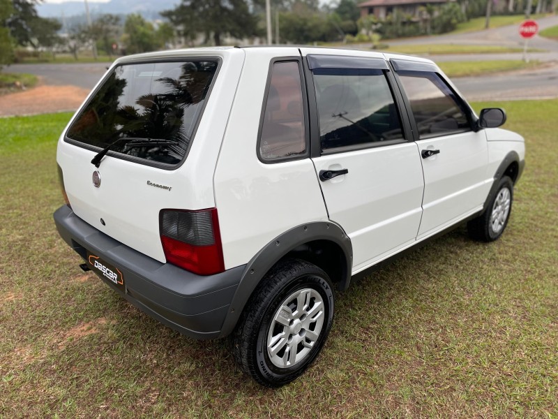UNO 1.0 MPI MILLE WAY ECONOMY 8V FLEX 4P MANUAL - 2013 - BOM PRINCíPIO