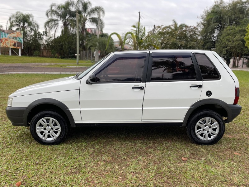 UNO 1.0 MPI MILLE WAY ECONOMY 8V FLEX 4P MANUAL - 2013 - BOM PRINCíPIO