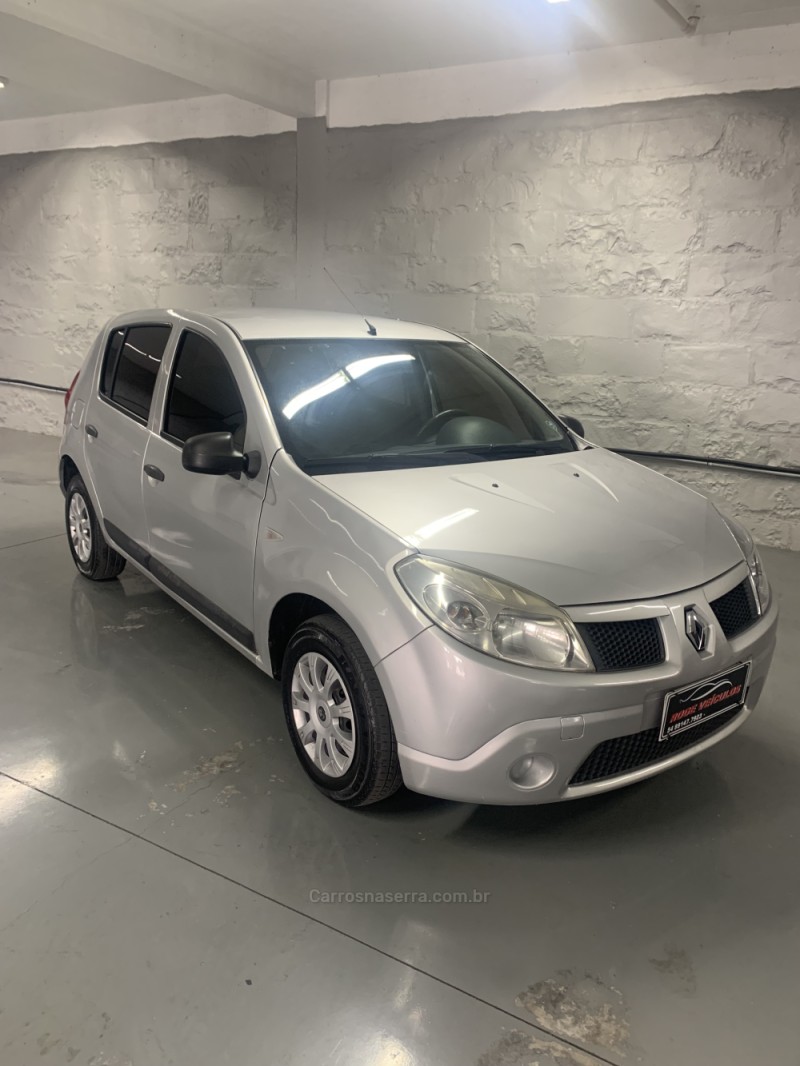 sandero 1.0 authentique 16v flex 4p manual 2010 farroupilha