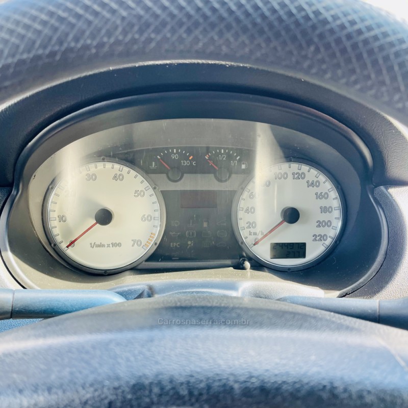 GOL 1.6 MI 8V GASOLINA 4P MANUAL G.III - 2003 - NOVO HAMBURGO