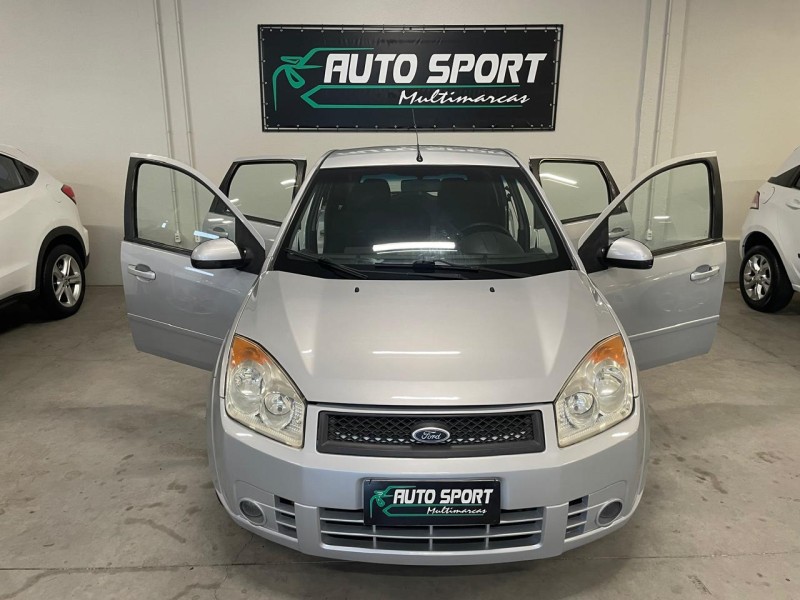 FIESTA 1.6 MPI CLASS HATCH 8V FLEX 4P MANUAL - 2010 - CAXIAS DO SUL