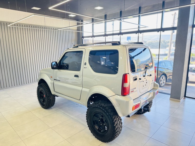 JIMNY 1.3 4ALL 4X4 16V GASOLINA 2P MANUAL - 2001 - DOIS IRMãOS