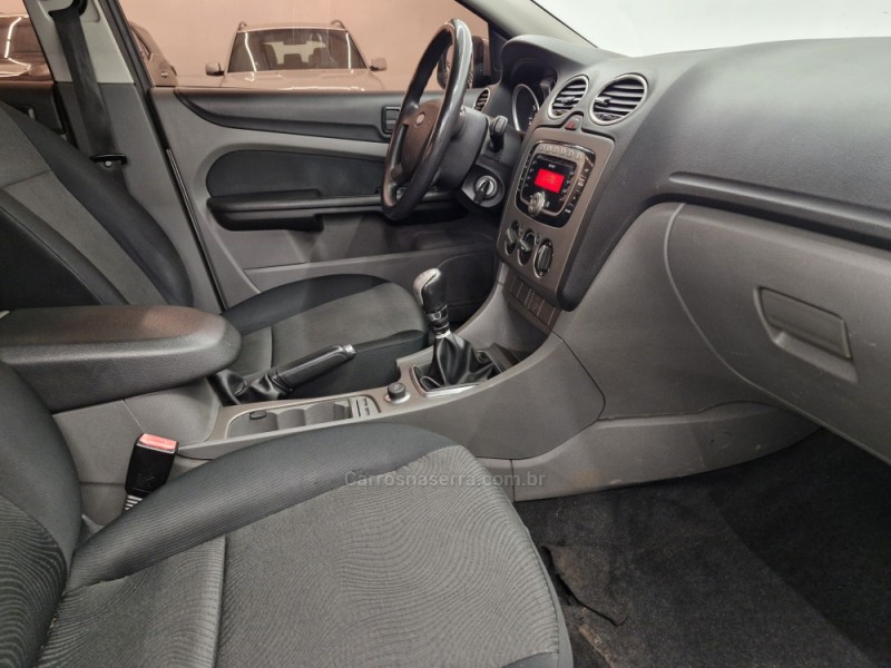 FOCUS 2.0 HA 16V GASOLINA 4P MANUAL - 2009 - CAXIAS DO SUL