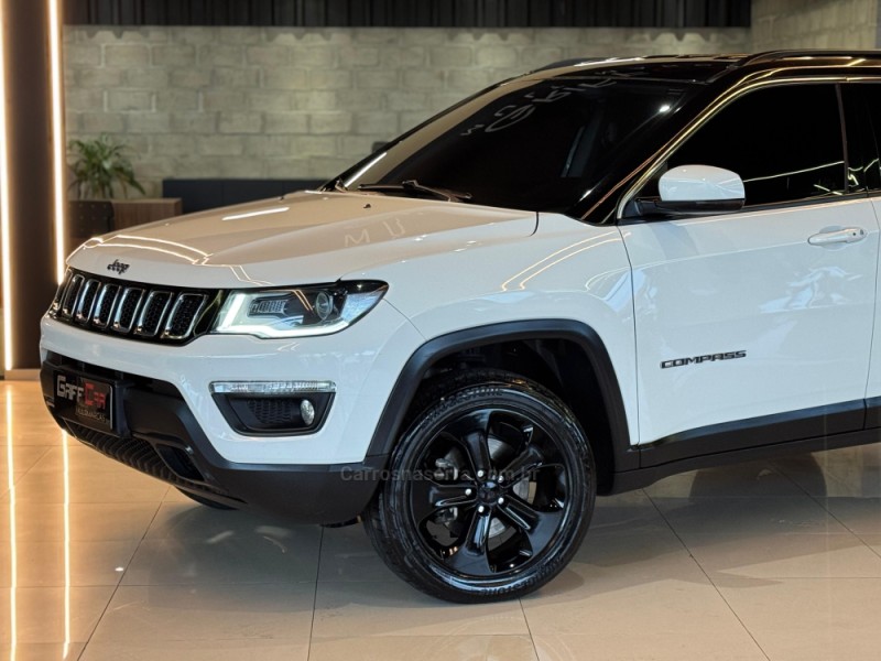 COMPASS 2.0 16V DIESEL LONGITUDE 4X4 AUTOMÁTICO - 2017 - DOIS IRMãOS