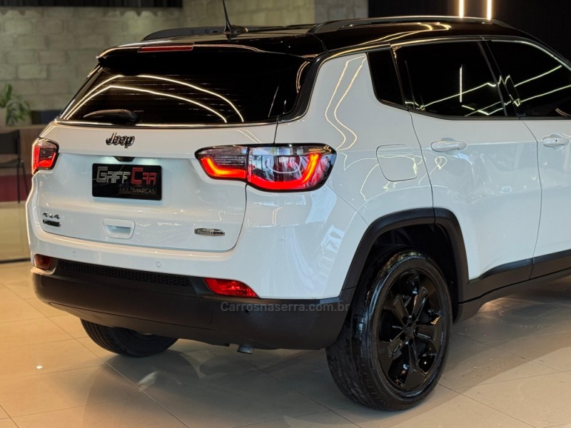 COMPASS 2.0 16V DIESEL LONGITUDE 4X4 AUTOMÁTICO - 2017 - DOIS IRMãOS