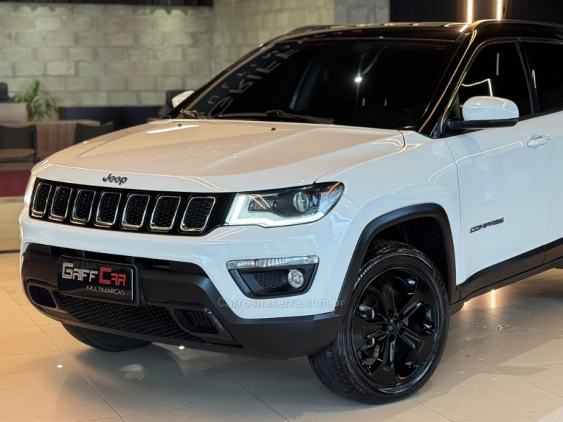 COMPASS 2.0 16V DIESEL LONGITUDE 4X4 AUTOMÁTICO - 2017 - DOIS IRMãOS