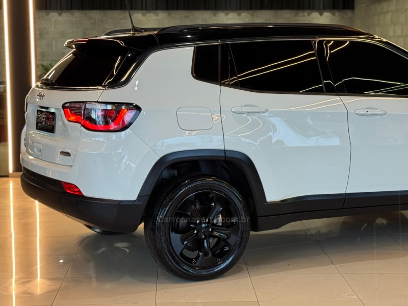 COMPASS 2.0 16V DIESEL LONGITUDE 4X4 AUTOMÁTICO - 2017 - DOIS IRMãOS