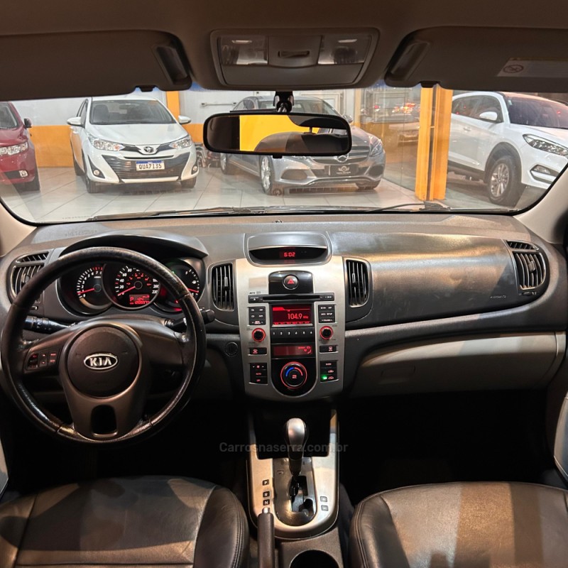 CERATO 1.6 E.221 SEDAN 16V GASOLINA 4P AUTOMÁTICO - 2010 - SAPUCAIA DO SUL