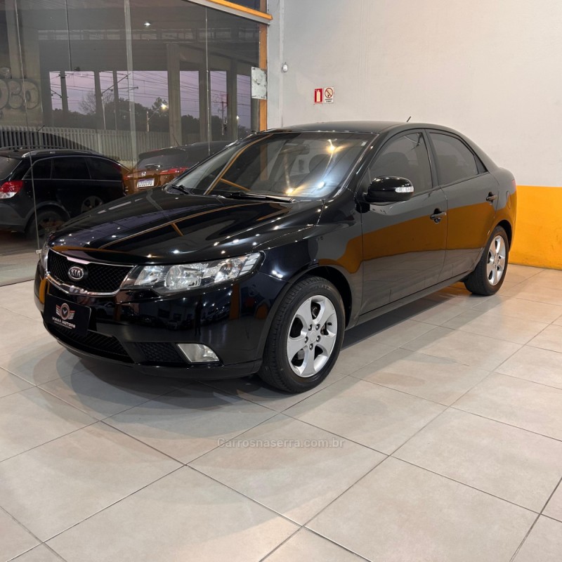 CERATO 1.6 E.221 SEDAN 16V GASOLINA 4P AUTOMÁTICO - 2010 - SAPUCAIA DO SUL