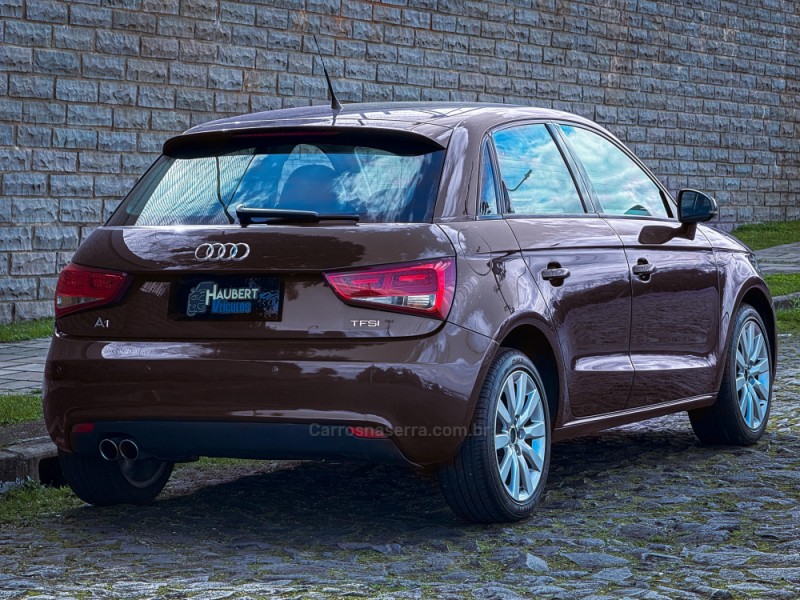 A1 1.4 TFSI ATTRACTION 16V 122CV GASOLINA 2P AUTOMÁTICO - 2013 - CAMPO BOM