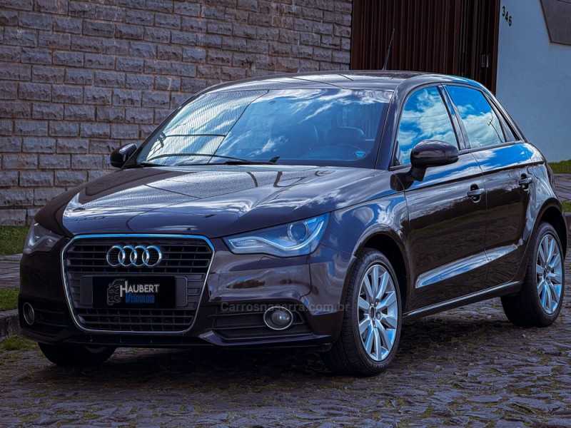 A1 1.4 TFSI ATTRACTION 16V 122CV GASOLINA 2P AUTOMÁTICO - 2013 - CAMPO BOM