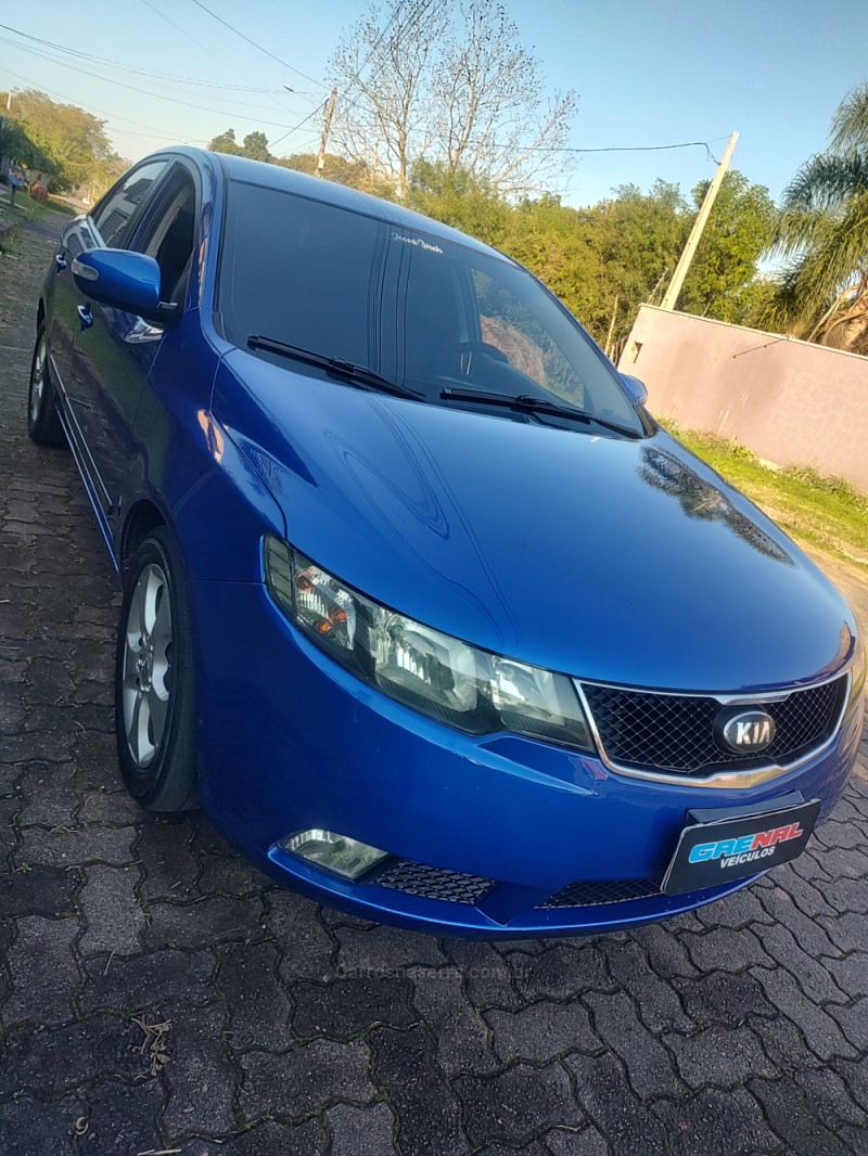 CERATO 1.6 E.221 SEDAN 16V GASOLINA 4P AUTOMÁTICO - 2010 - CAMPO BOM