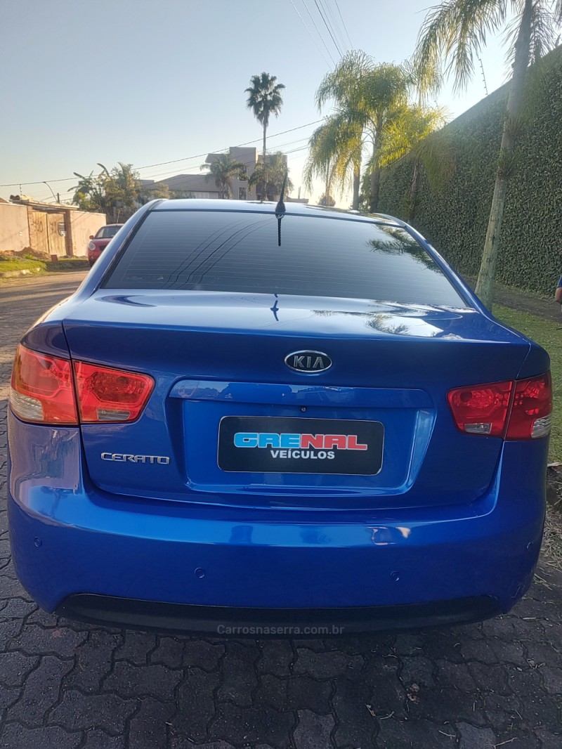 CERATO 1.6 E.221 SEDAN 16V GASOLINA 4P AUTOMÁTICO - 2010 - CAMPO BOM