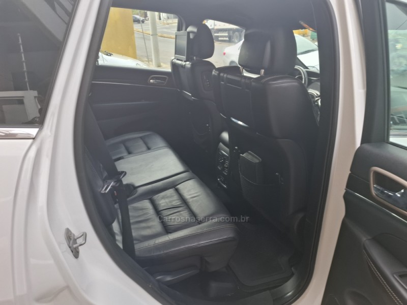 GRAND CHEROKEE 3.0 LIMITED 4X4 V6 24V TURBO DIESEL 4P AUTOMÁTICO - 2015 - CAXIAS DO SUL