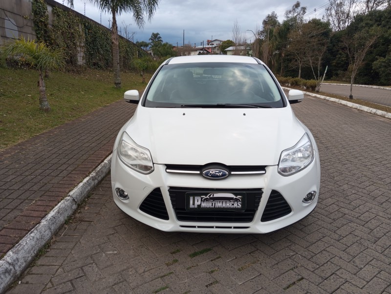 FOCUS 2.0 16V FLEX 4P AUTOMÁTICO - 2015 - CAXIAS DO SUL