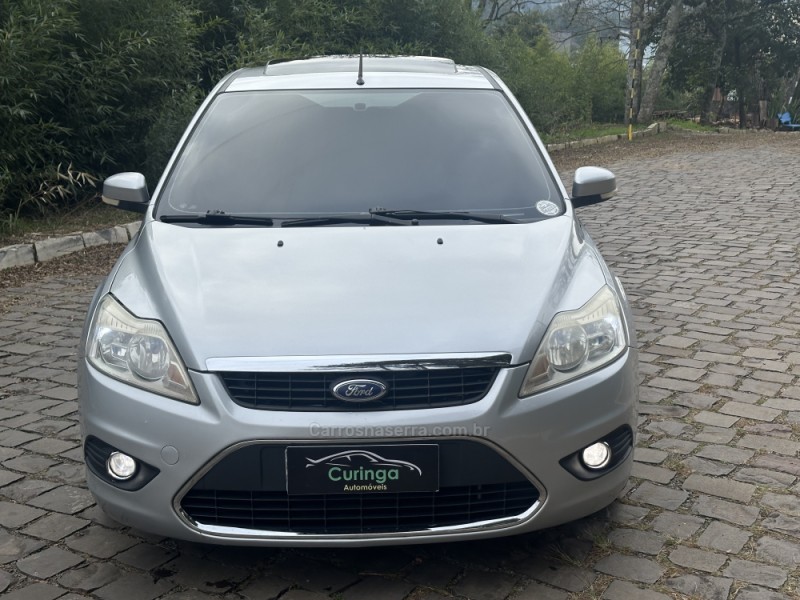 FOCUS 2.0 GHIA 16V FLEX 4P MANUAL - 2009 - NOVA PRATA