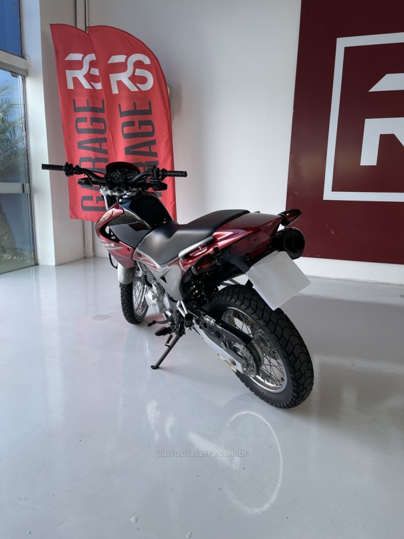 NX 400I FALCON  - 2004 - NOVO HAMBURGO