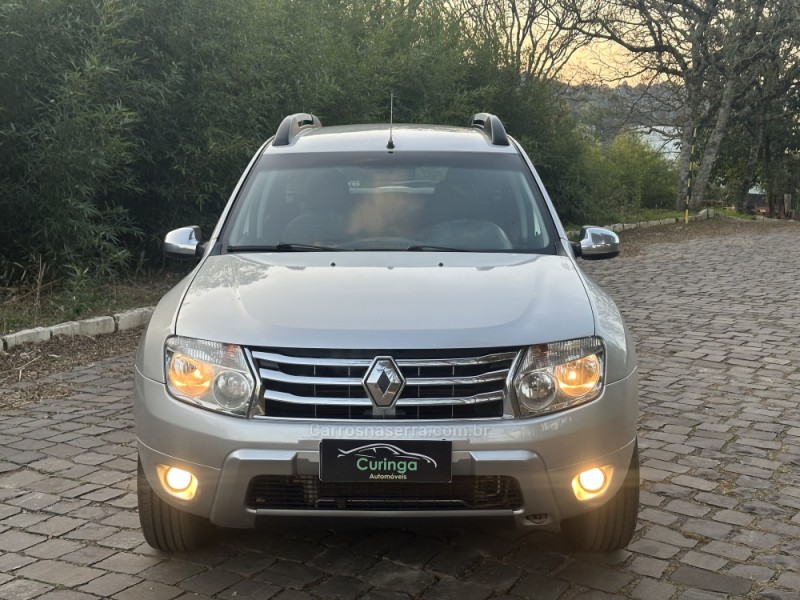 DUSTER 1.6 DYNAMIQUE 4X2 16V FLEX 4P MANUAL - 2015 - NOVA PRATA