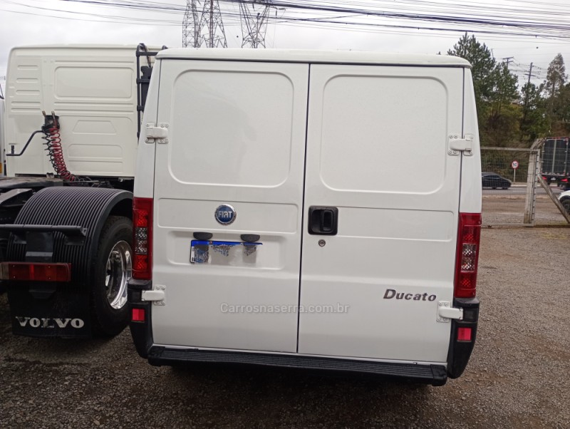 DUCATO 2.8 CARGO CURTO 8V TURBO DIESEL 3P MANUAL - 2006 - FARROUPILHA