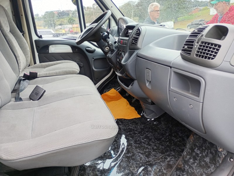 DUCATO 2.8 CARGO CURTO 8V TURBO DIESEL 3P MANUAL - 2006 - FARROUPILHA