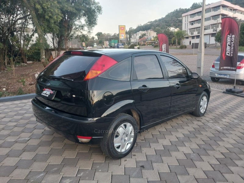FOCUS 1.6 GL 8V GASOLINA 4P MANUAL - 2007 - ENCANTADO