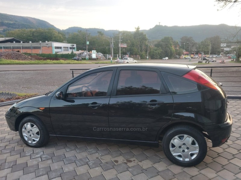 FOCUS 1.6 GL 8V GASOLINA 4P MANUAL - 2007 - ENCANTADO