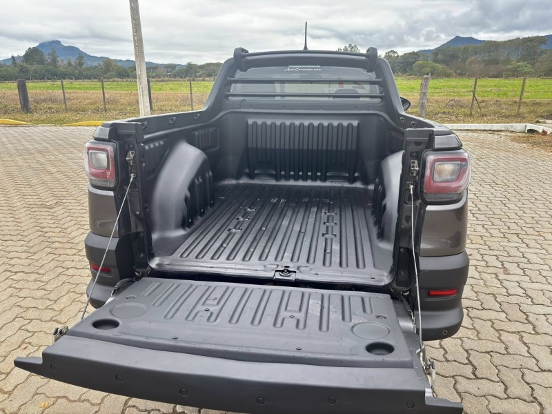 STRADA 1.4 ENDURANCE CS PLUS 8V FLEX 2P MANUAL - 2021 - CANDELáRIA