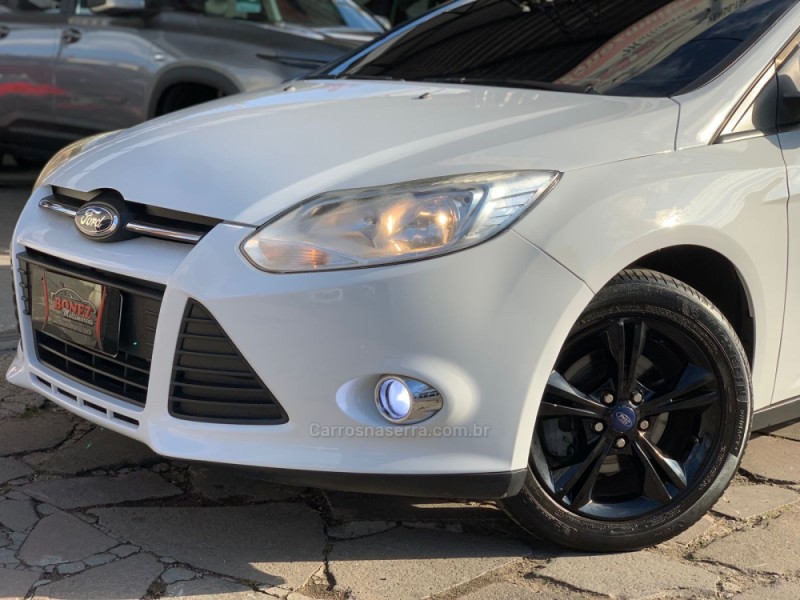 FOCUS 1.6 SE 16V FLEX 4P MANUAL - 2015 - CAXIAS DO SUL