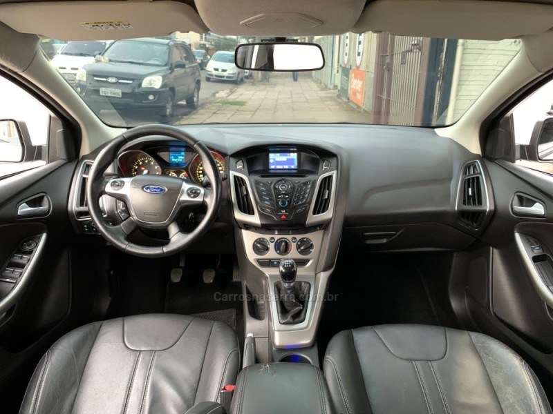 FOCUS 1.6 SE 16V FLEX 4P MANUAL - 2015 - CAXIAS DO SUL