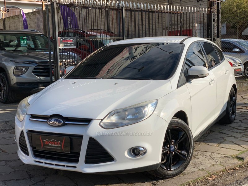 FOCUS 1.6 SE 16V FLEX 4P MANUAL - 2015 - CAXIAS DO SUL
