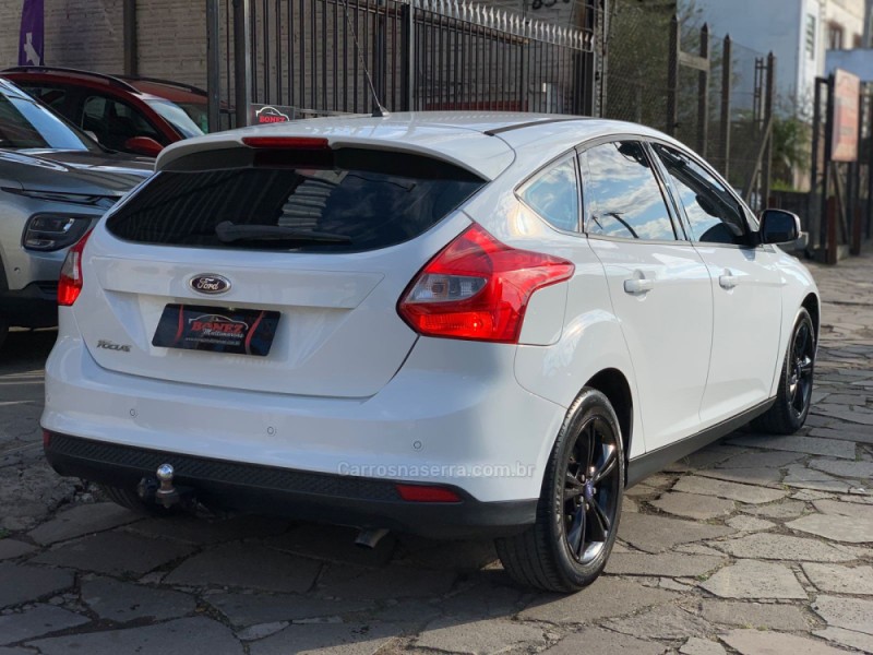 FOCUS 1.6 SE 16V FLEX 4P MANUAL - 2015 - CAXIAS DO SUL