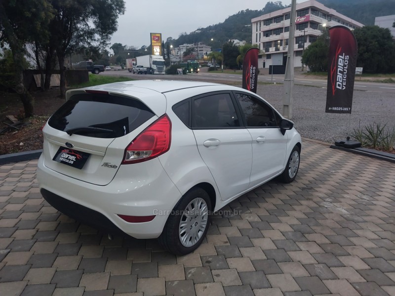 FIESTA 1.5 S HATCH 16V FLEX 4P MANUAL - 2016 - ENCANTADO