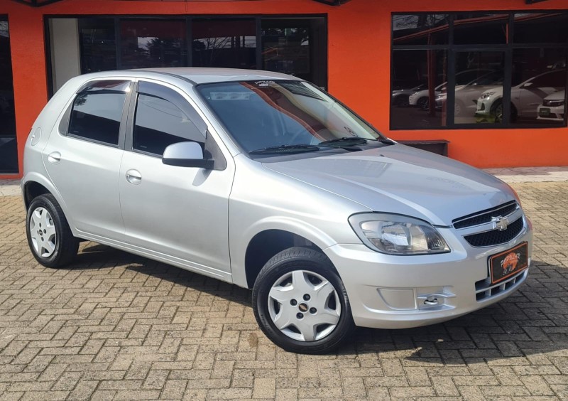 CELTA 1.0 MPFI LT 8V FLEX 4P MANUAL