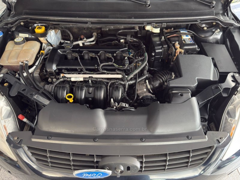 FOCUS 2.0 TITANIUM 16V FLEX 4P AUTOMÁTICO - 2012 - NOVO HAMBURGO
