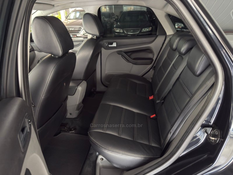 FOCUS 2.0 TITANIUM 16V FLEX 4P AUTOMÁTICO - 2012 - NOVO HAMBURGO