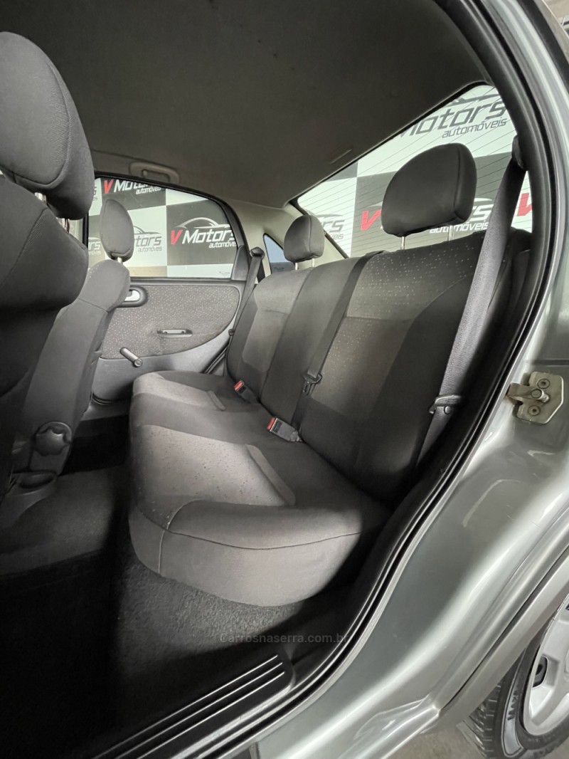 CORSA 1.4 MPFI PREMIUM SEDAN 8V FLEX 4P MANUAL - 2008 - PAROBé