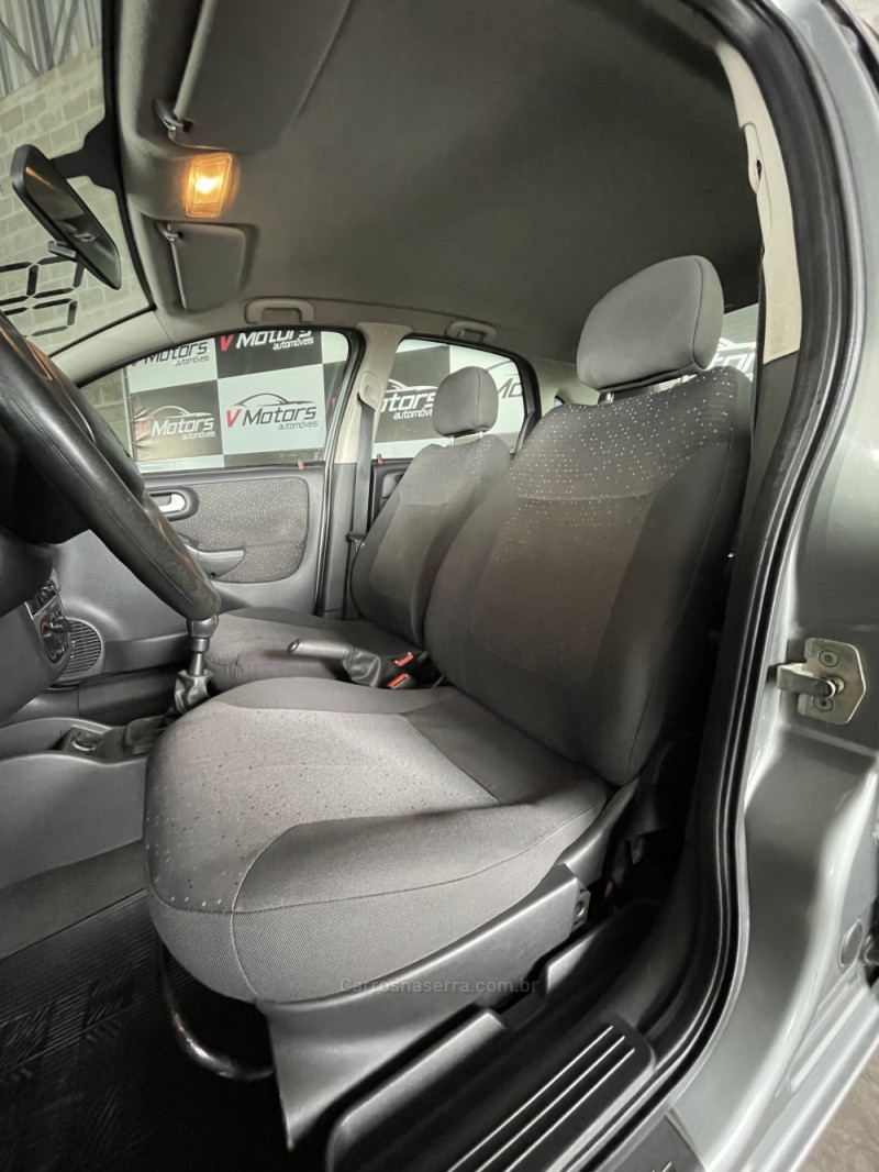 CORSA 1.4 MPFI PREMIUM SEDAN 8V FLEX 4P MANUAL - 2008 - PAROBé
