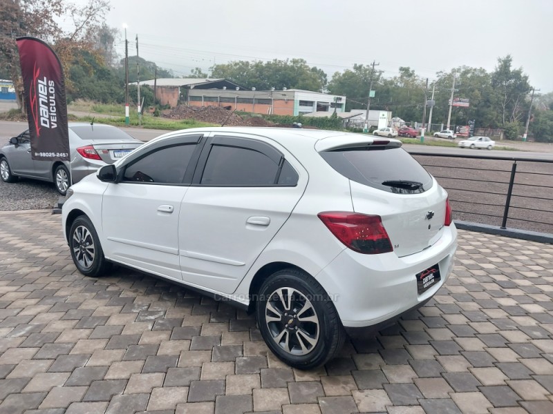 ONIX 1.4 MPFI LTZ 8V FLEX 4P MANUAL - 2014 - ENCANTADO