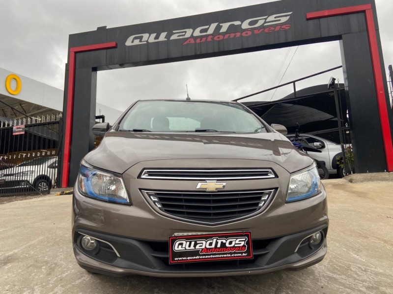 PRISMA 1.4 MPFI LTZ 8V FLEX 4P MANUAL - 2014 - CAXIAS DO SUL