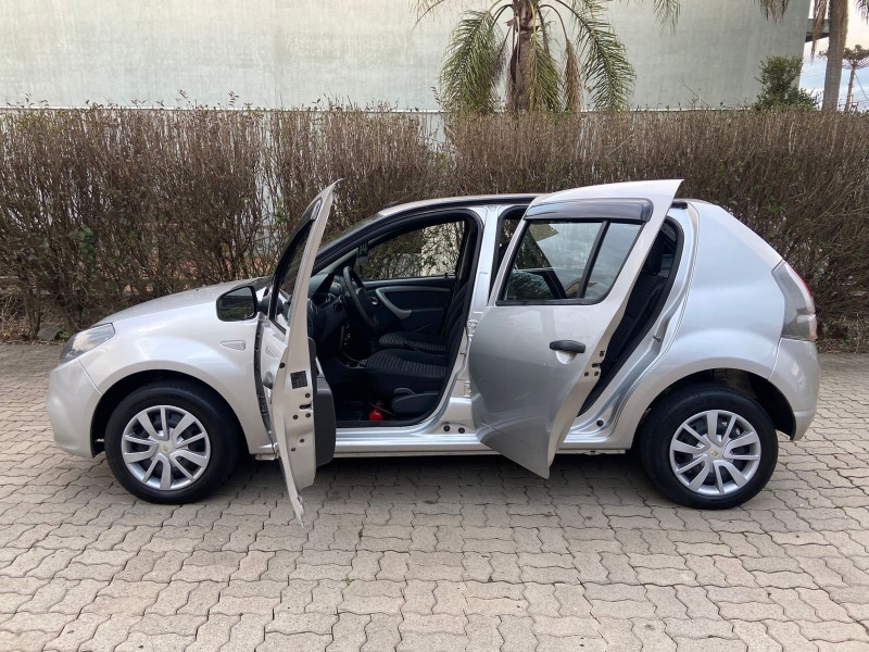 SANDERO 1.6 EXPRESSION 16V FLEX 4P MANUAL - 2014 - CAXIAS DO SUL