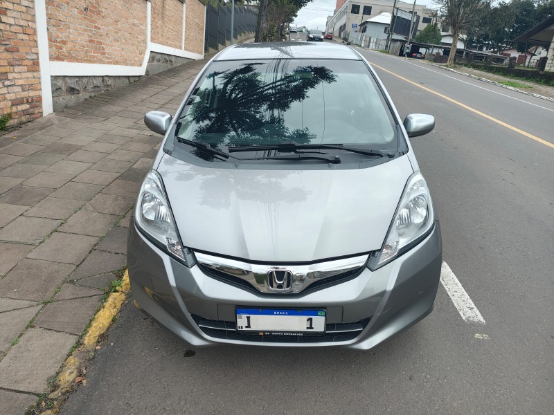 FIT 1.4 LX 8V GASOLINA 4P AUTOMÁTICO - 2014 - FARROUPILHA