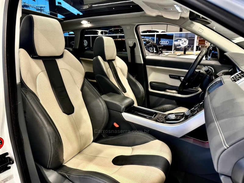RANGE ROVER EVOQUE 2.0 HSE DYNAMIC 4WD 16V GASOLINA 4P AUTOMÁTICO - 2014 - CAXIAS DO SUL