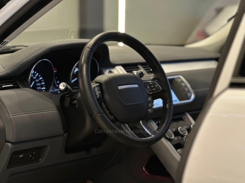 RANGE ROVER EVOQUE 2.0 HSE DYNAMIC 4WD 16V GASOLINA 4P AUTOMÁTICO - 2014 - CAXIAS DO SUL