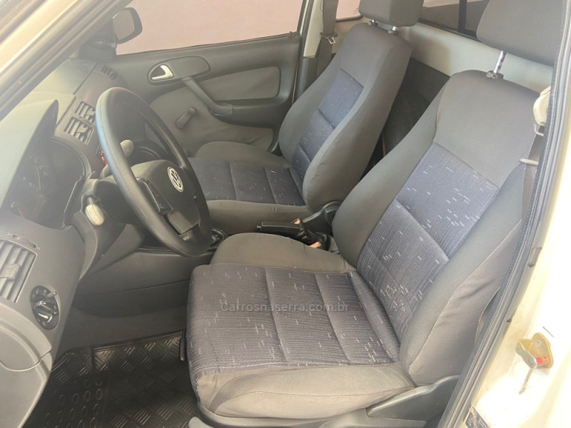 SAVEIRO 1.8 MI SUMMER CS 8V GASOLINA 2P MANUAL - 2002 - CANELA